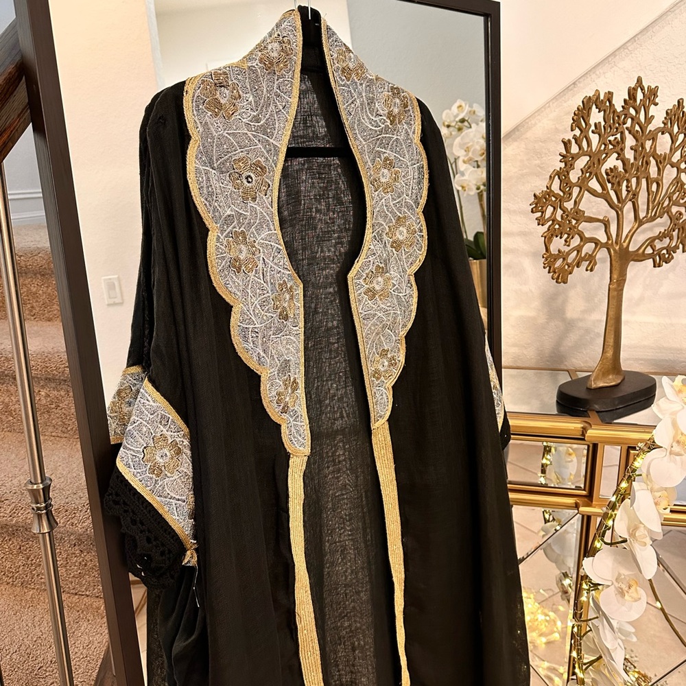 Indian and Moroccan qoftan, abaya, free size, UAE products